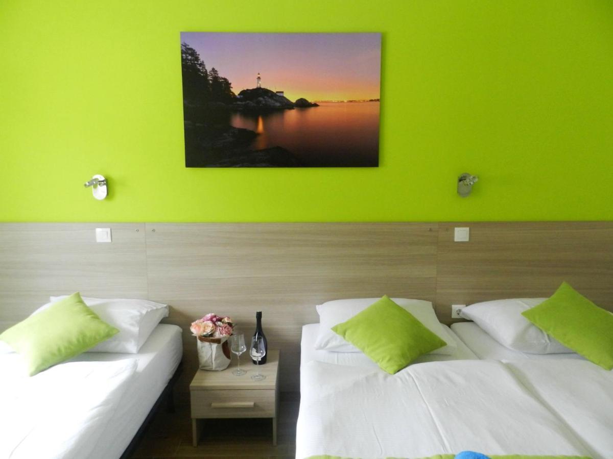Yourcroatiaholiday - Villa With 6 Rooms Drenje エクステリア 写真