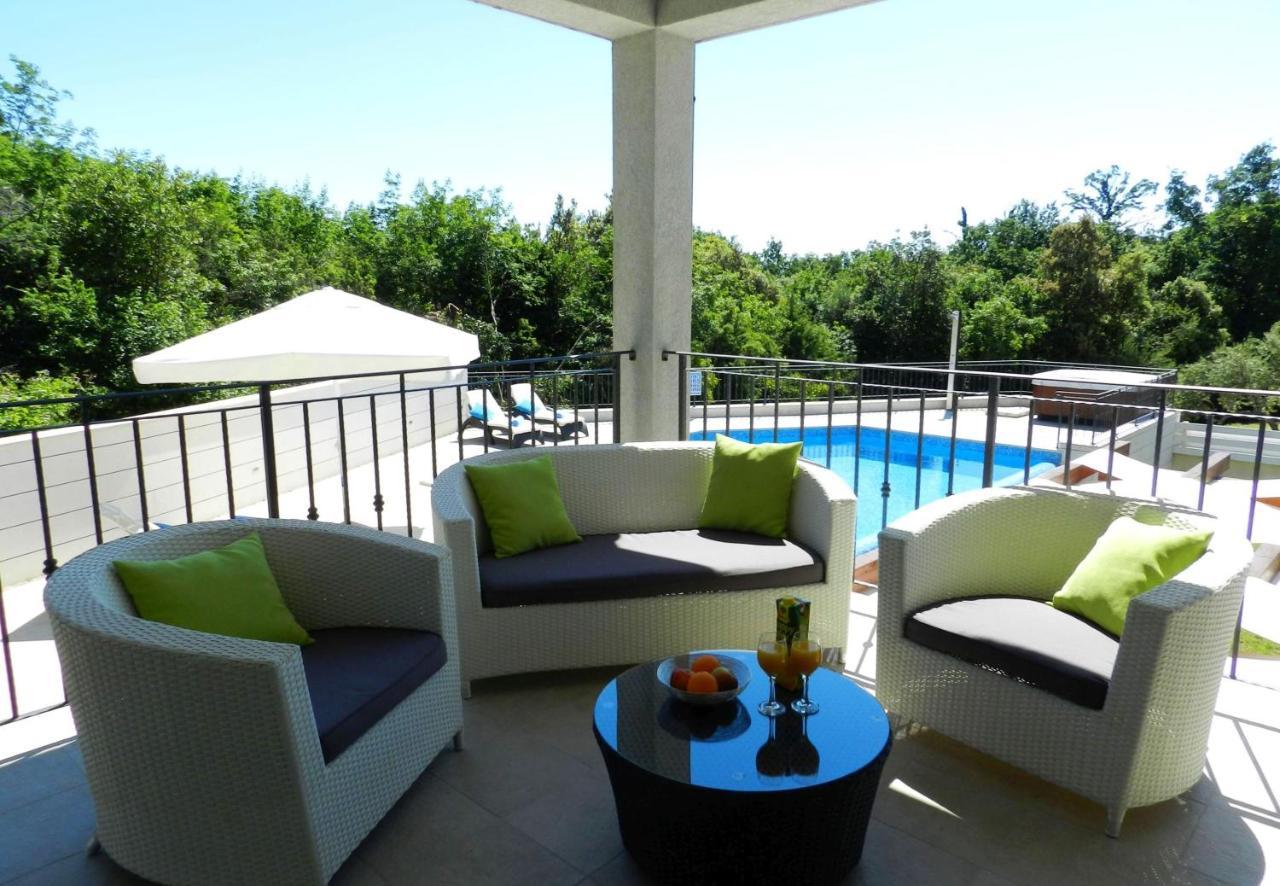Yourcroatiaholiday - Villa With 6 Rooms Drenje エクステリア 写真