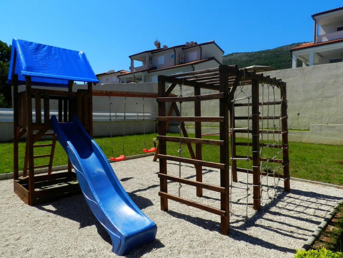 Yourcroatiaholiday - Villa With 6 Rooms Drenje エクステリア 写真