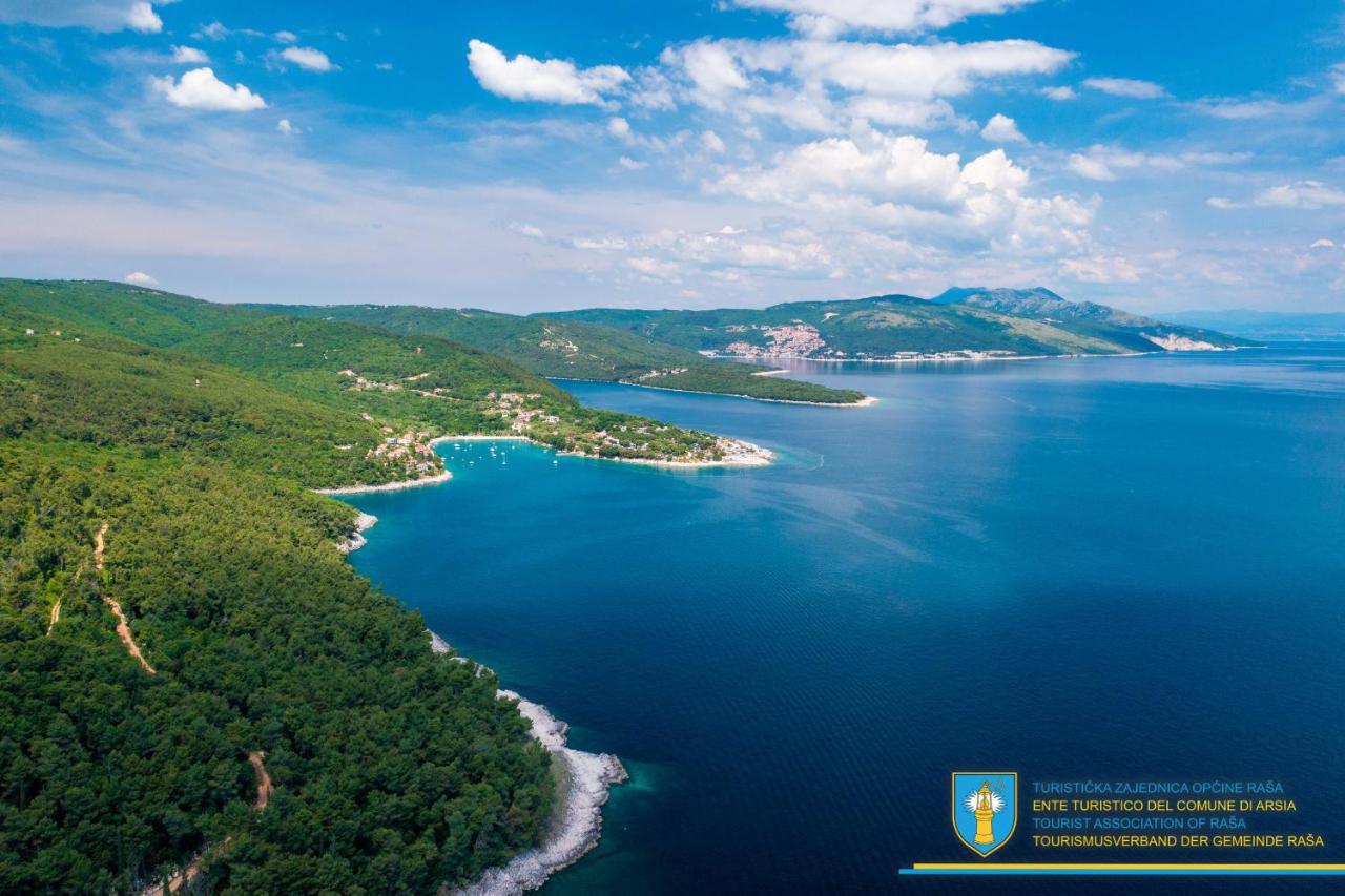 Yourcroatiaholiday - Villa With 6 Rooms Drenje エクステリア 写真