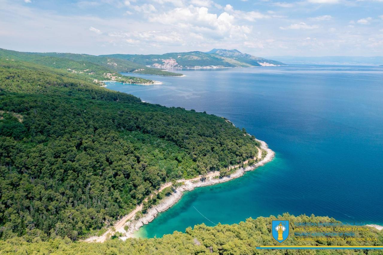 Yourcroatiaholiday - Villa With 6 Rooms Drenje エクステリア 写真