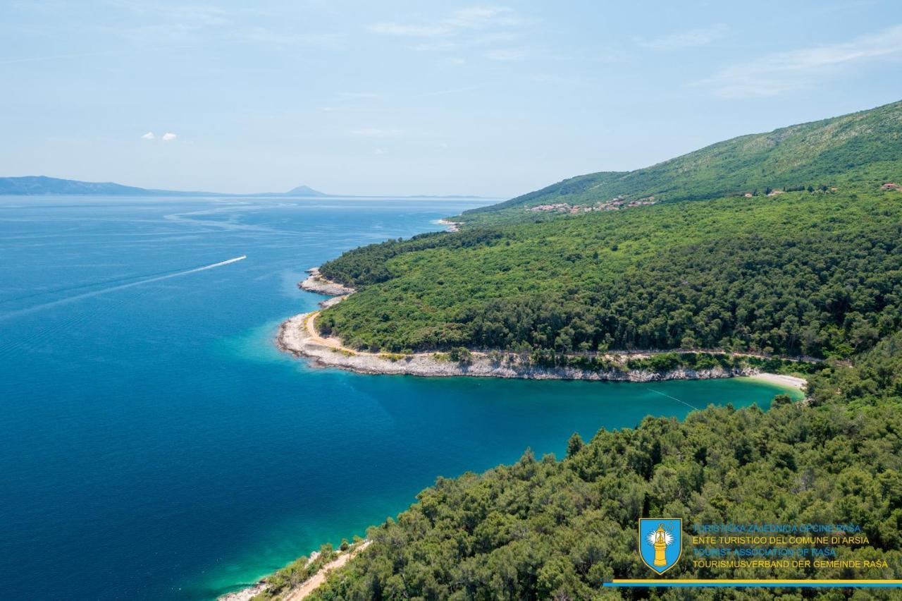 Yourcroatiaholiday - Villa With 6 Rooms Drenje エクステリア 写真